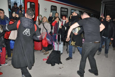 Masalsı yolculuk Kars'ta son buldu: Turistik Doğu Ekspresi sezonun ilk seferini tamamladı