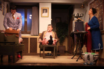 Bursa Devlet Tiyatrosu ‘Yalan Makinası’ ile güldürecek