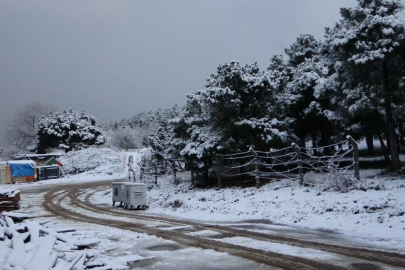 İstanbul'a kar yağdı, Aydos Tepesi beyaza büründü