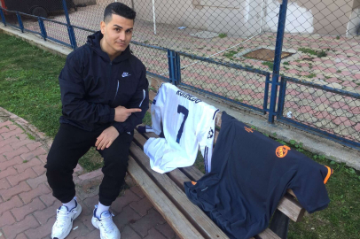 Ronaldo formalarını depremzedeler için satışa çıkardı