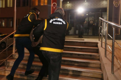 İki kişiyi öldürdü, birisinin cesediyle 200 kilometre yolculuk yaptı