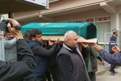 Oda arkadaşı tarafından katledilen kişi, gözyaşları içinde toprağa verildi