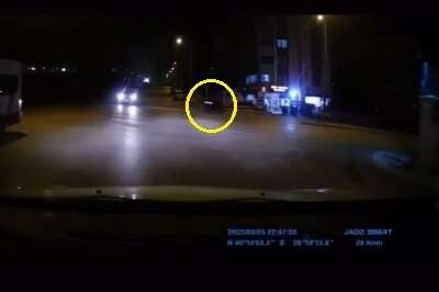 Motosikletiyle son sürat böyle çarptı