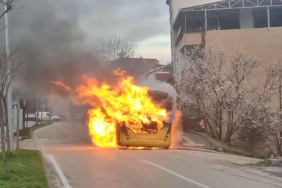 Bursa’da seyir halindeki halk otobüsü alev alev böyle yandı
