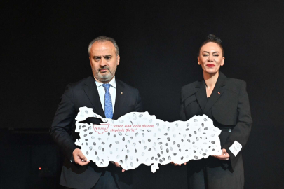 Bursa'da kahramanlıklarıyla tarihe damga vuran Türk kadınları vefa gecesinde anıldı