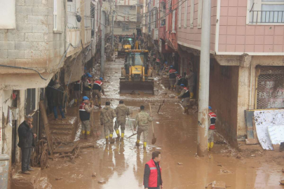 Mehmetçiğin sel bölgesindeki mesaisi devam ediyor