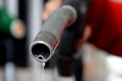 Akaryakıtta indirim kısa sürdü zam geliyor