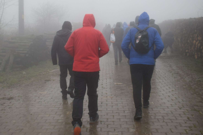 Çanakkale Zaferi’nin yıl dönümünü yürüyüşle kutladılar