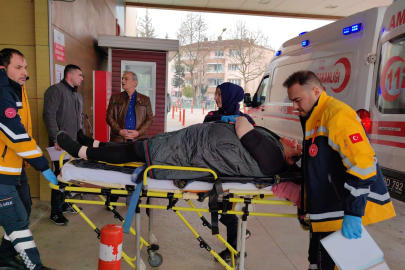 Otomobil bariyerlere çarptı: 2 yaralı