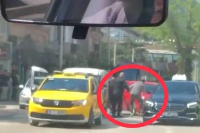 Bursa’da kavga ettiği sürücüyü az daha eziyordu, o anlar kameralarda