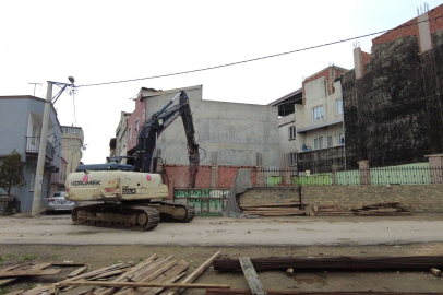 Gürsu Belediyesi kaçağa savaş açtı: 1 günde 6 yıkım