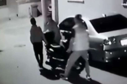 Bursa'da hırsızlar motosikleti kucaklayarak çaldılar