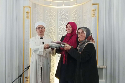 Fransız Oğilli, Bursa'da müslüman oldu Meryem adını aldı