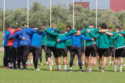 Bursaspor son antrenmanı Aydın’da yaptı