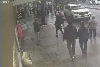 İstanbul'da bıçaklı ev sahibi dehşeti kamerada: Kiracısından 10 bin lira zam istemiş