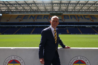 Fenerbahçe'den Christoph Daum'a geçmiş olsun mesajı