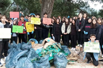 Büyükler kirletti, çocuklar temizledi