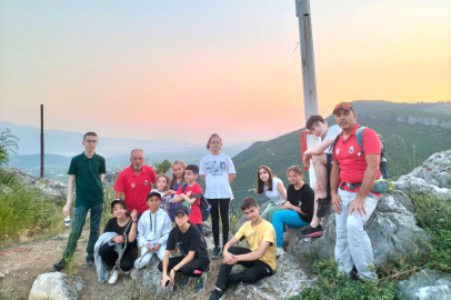 Küçük dağcılar uygulamalı eğitimde performanslarını gösterdiler