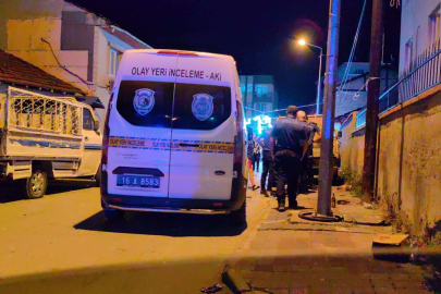 Genç kız düğünde tartıştığı çocuğun babasını bıçakladı