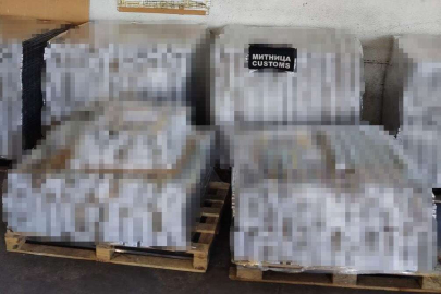 Bulgaristan gümrüğünde 35 bin 800 paket sigara elle geçirildi