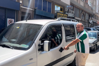 Aldığı araç kabusu olmuştu: Mahkemeyi kazanınca mutluluktan şarkı söyledi