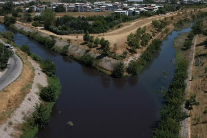 Zehir akan dereyle Bursa ovasını suluyorlar