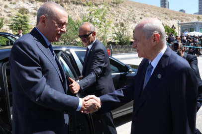 Cumhurbaşkanı Erdoğan ve Bahçeli görüşmesi sona erdi