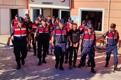 Cinayet şüphelileri çelik yelekle adliyeye sevk edildi