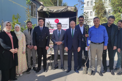 Bursa'dan Çanakkale’deki yangın bölgesine meyve fidanı desteği