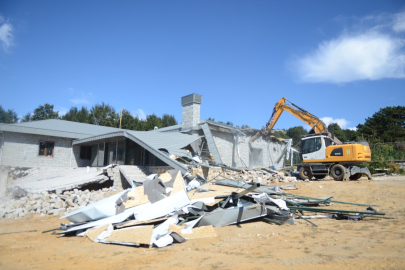 Uludağ'da kaçak yapılardan temizleniyor
