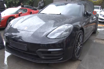 Dilan ve Engin Polat ailesine ait araçlar İstanbul İl Emniyet Müdürlüğünde sergilendi