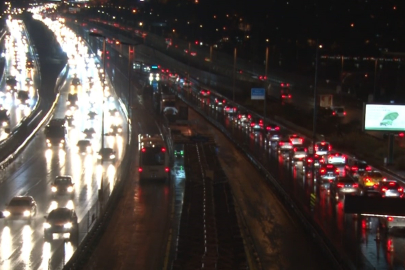 İstanbul’da sağanak yağmur etkili oluyor