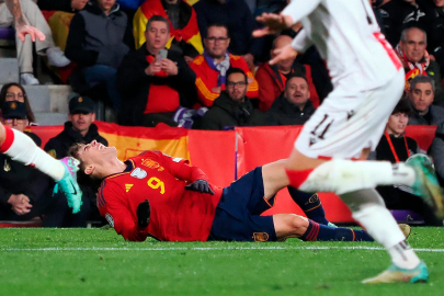 Barcelona, Gavi'nin sağ ön çapraz bağının yırtıldığı açıkladı