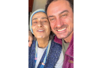 Yıldız Tilbe'nin evinden video paylaştı, "Durumu iyi, yoğun bakım dedikodularına inanmayın" dedi