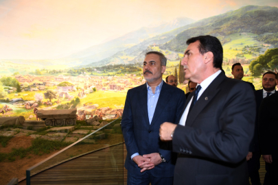 Dışişleri Bakanı Hakan Fidan Panorama 1326'yı gezdi