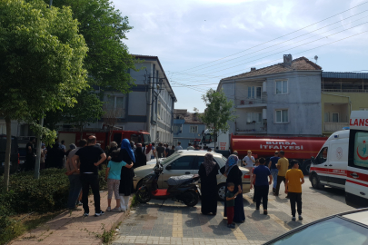 Bursa'da bina yangınında 3 kişi dumandan etkilendi