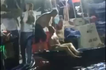 Denize giren alkollü adamı balıkçılar kurtardı