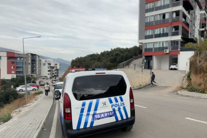 Ayrılmak üzere olduğu eşini silahla yaraladı