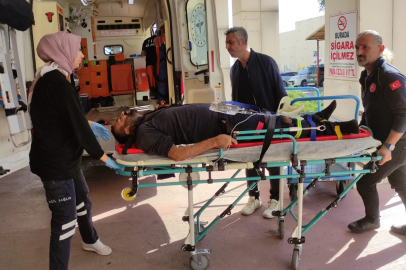 Elektrik direği montajında düşen işçi ağır yaralandı