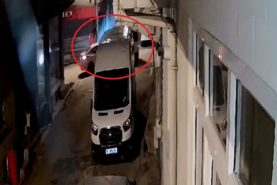 Bursa'da iki araç kafa kafaya çarpıştı: 3 yaşındaki bebek yaralandı