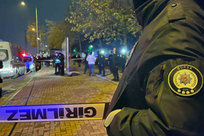 Takip ettiği kadının sırtına 8 el ateş etti