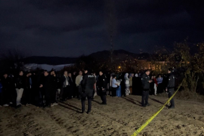 Evlilik yıl dönümünde boşanma aşamasındaki 16 yıllık eşini öldürüp intihar etti