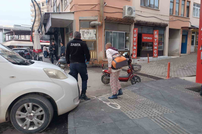 Serik’te dilencinin üzerinden çıkan 4 bin 340 TL’ye el konuldu