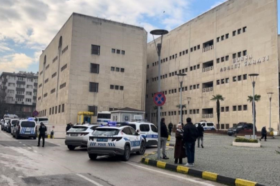 Duruşma salonunu kana bulayan baba adliyeye sevk edildi