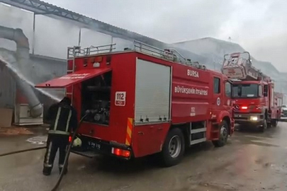 İnegöl'de mobilya imalathanesinde yangın