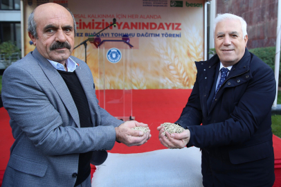 Büyükşehir’le toprak bereketleniyor, çiftçi kazanıyor