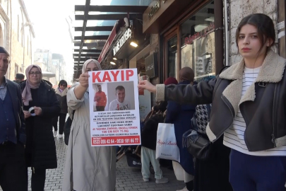 Baba-oğul tarihi çarşıda gezerken birbirini kaybetti...