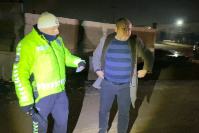 Kendi yaptığı kazayı kayda alıp spiker gibi anlattı