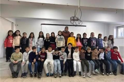 Depremzede küçük kıza gözü yaşlı veda