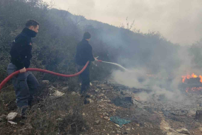 Barakada başlayan yangın ormana sıçramadan söndürüldü
